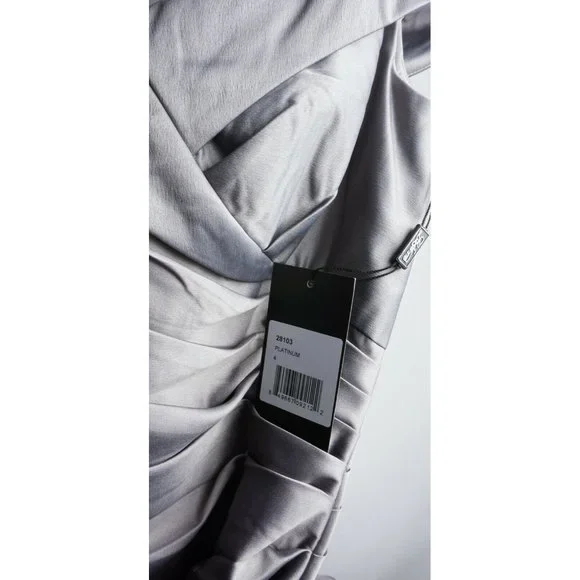 New 428$ La Femme Women's 4 Platinum Off the Shoulder Ruched Satin Trumpet Gown - Picture 6 of 8